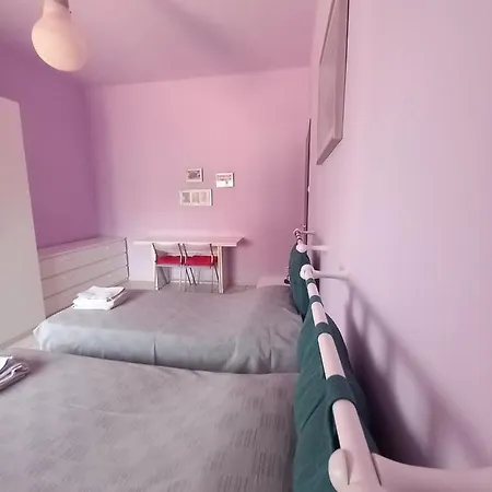 Colorato Πανσιόν Φεράρα